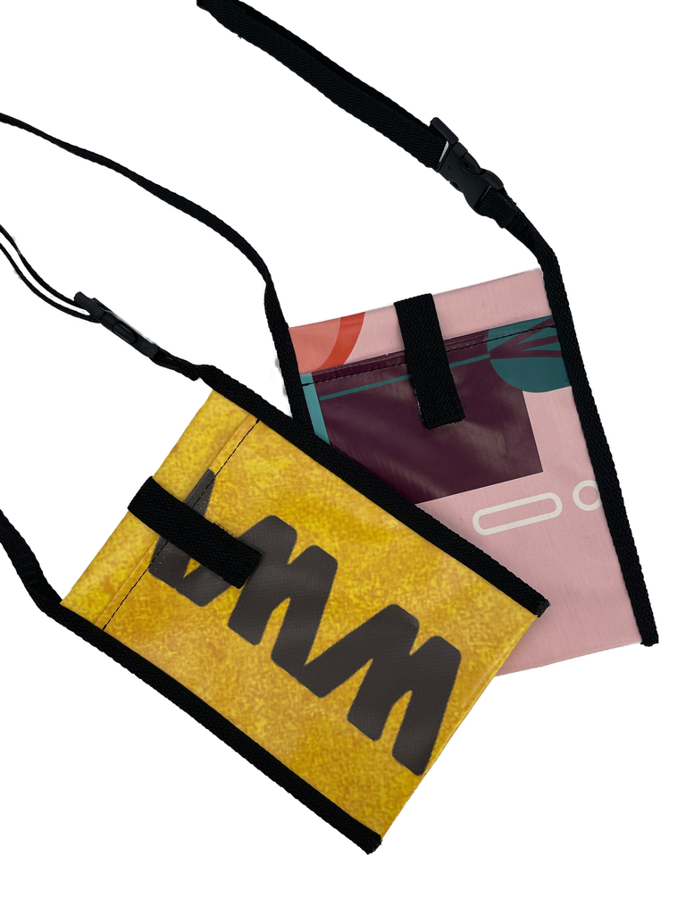 FAINBAG - kapsička na krk z banneru